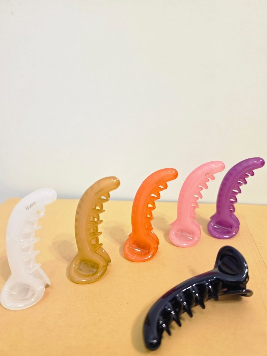 3D White Acrylic Shark Clips