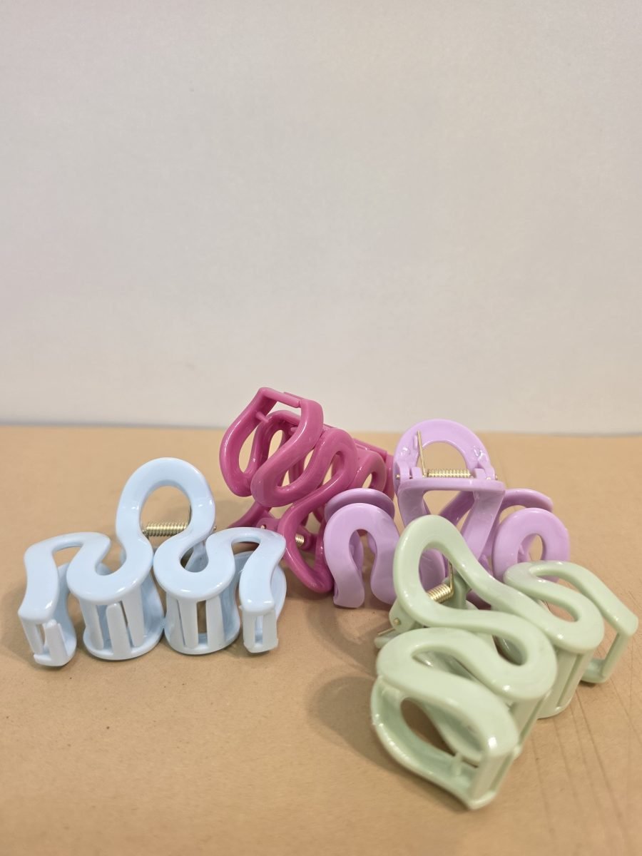 Zigzag Medium Plastic Clutch